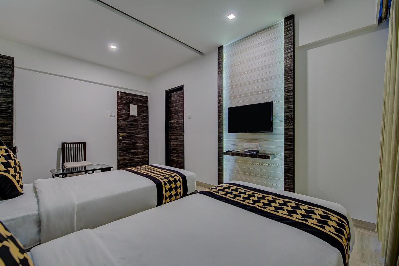Oyo 78245 Collection O Hotel Crown Inn Navi Mumbai Exterior foto