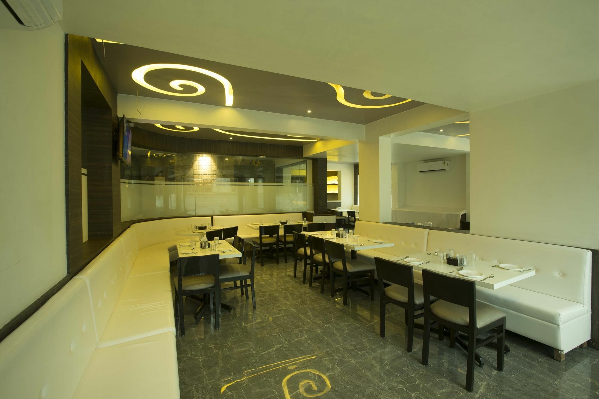 Oyo 78245 Collection O Hotel Crown Inn Navi Mumbai Exterior foto